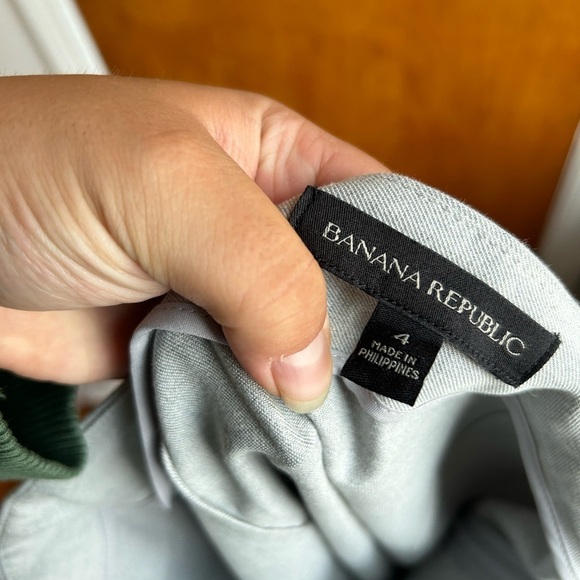 NWOT BANANA REPUBLIC STRETCHY PENCIL SKIRT - Picture 3 of 5